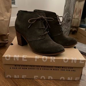 Toms Women’s Suede Booties